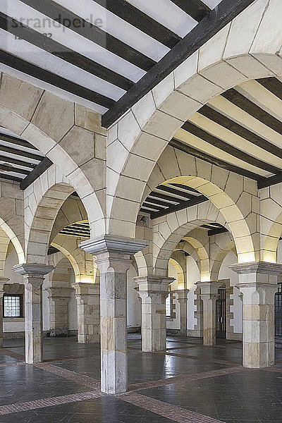 Portikus  Balmasedas-Moschee  Balmaseda  Vizcaya  Pais Vasco  Spanien