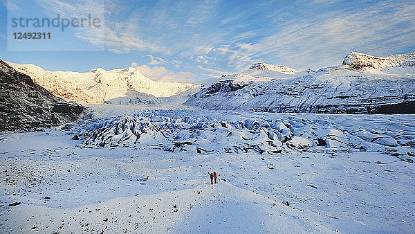 Der Sv??nafellsj??kull-Gletscher von den Endmoränenhügeln aus  Region Skaftafell  Island.