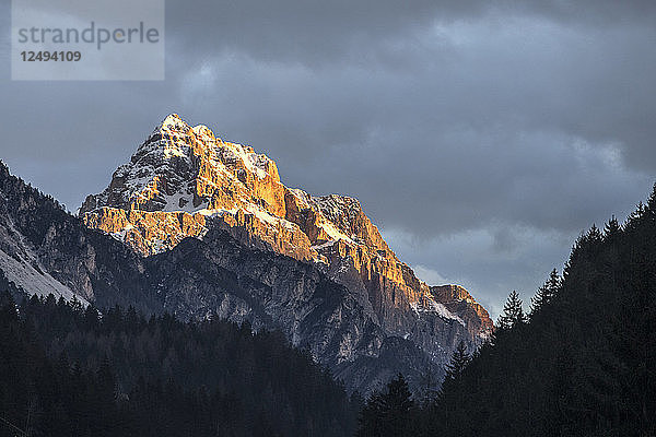 Schneebedeckte Berge in Italien