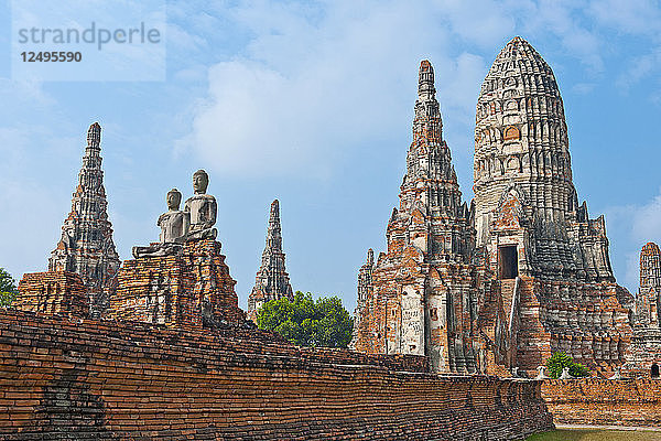 der alte Tempel Wat Chaiwatthanaram in Ayutthaya