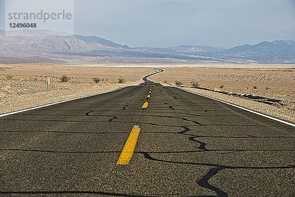 Ein langer Weg durch den Death Valley National Park