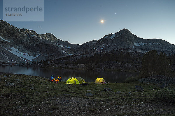Camping in 20 Lakes Basin  Kalifornien