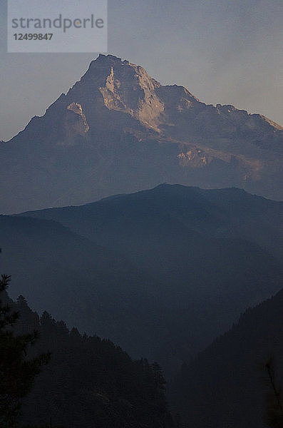 Khumbila-Gipfel im Himalaya  Sagarmatha-Nationalpark