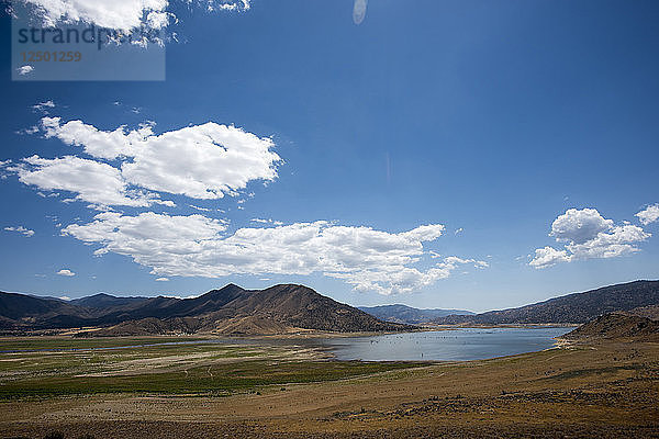 Der Isabella Lake in Kern County  Kalifornien  ist am 7. Juni 2015 abgebildet. Aufgrund der schweren Dürre liegt der Wasserstand weit unter dem Normalwert.