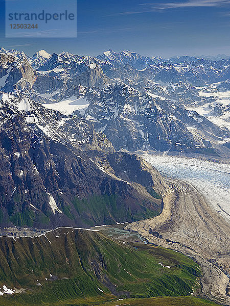 Berglandschaft im Denali-Nationalpark  Alaska