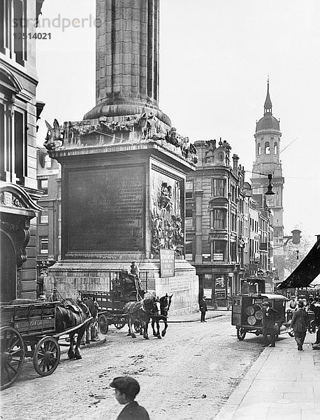 Monument und St. Magnus der Märtyrer  Lower Thames St  City of London  vor 1933. Künstler: George Davison Reid