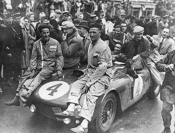 Der siegreiche Ferrari von Froilan Gonzalez und Maurice Trintignant  24 Stunden von Le Mans  Frankreich  1954. Künstler: Unbekannt
