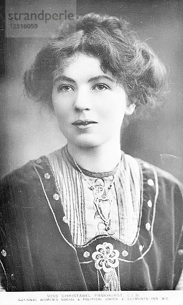 Christabel Harriette Pankhurst  um 1909. Künstler: Unbekannt