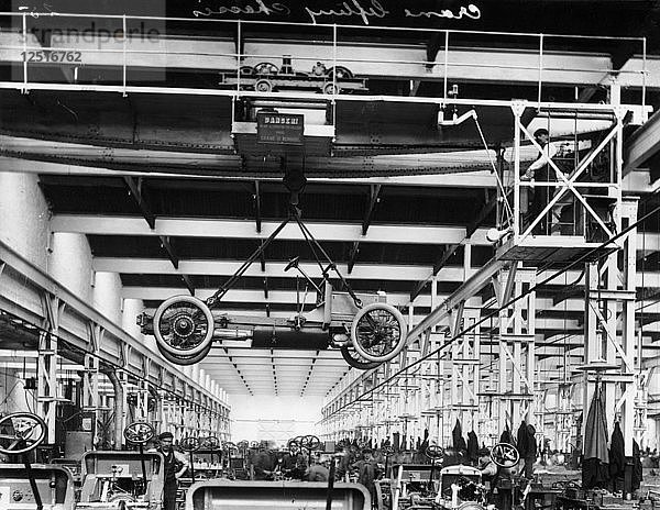 Die Daimler-Fahrwerkstatt  ca. 1911-c1914. Künstler: Unbekannt