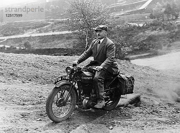 1940 BSA-Motorrad  (um 1940?). Künstler: Unbekannt