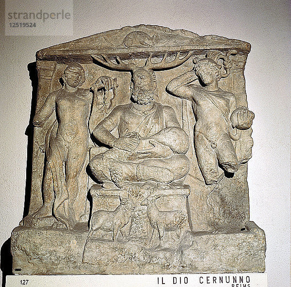 Cernunnos  keltischer gehörnter Gott  gallo-römisches Relief  Reims  Frankreich. Künstler: Unbekannt