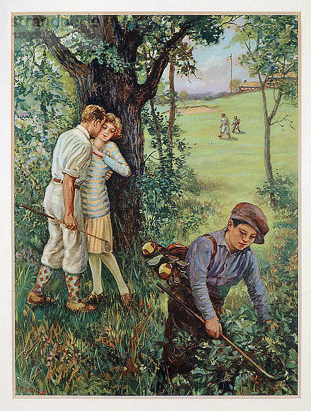 Ein Paar küsst sich an einem Baum  während ein junger Caddy den Ball sucht  um 1930. Künstler: Unbekannt