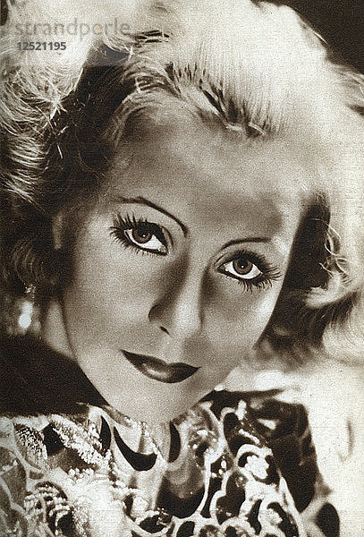 Greta Garbo  schwedische Schauspielerin  1933. Künstler: Unbekannt