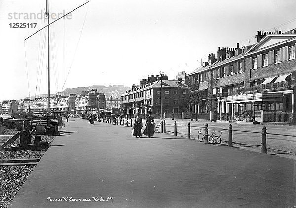 Die Parade  Dover  Kent  1890-1910. Künstler: Unbekannt