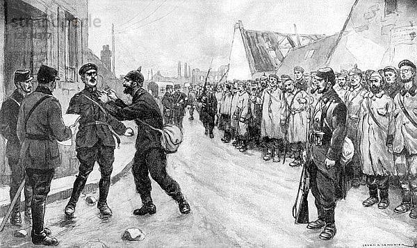 Ein deutscher Gefangener wagt einen Angriff auf einen Offizier  Frankreich  Erster Weltkrieg  1915. Künstler: Unbekannt