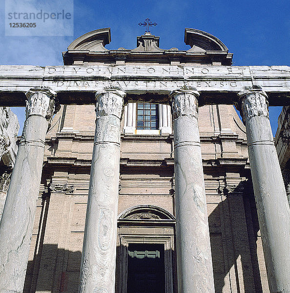 Der Tempel des Antoninus und der Faustina  Rom. Künstler: Unbekannt