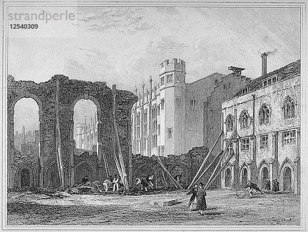 Westansicht des Christs Hospital mit den Ruinen einiger der alten Gebäude  City of London  1825. Künstler: Anon