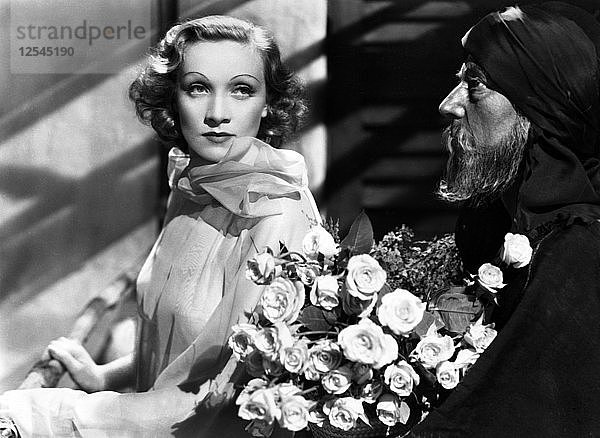 Marlene Dietrich  deutschstämmige Schauspielerin. Künstlerin: Unbekannt