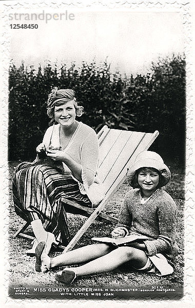 Gladys Cooper (1888-1971)  englische Schauspielerin  mit ihrer Tochter Joan  Anfang des 20. Jahrhunderts: Sport & Allgemein