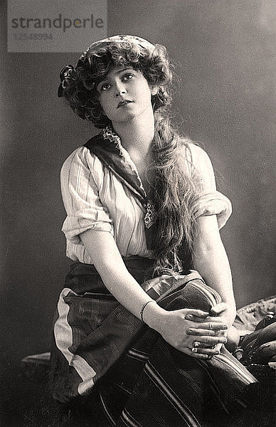 Gabrielle Ray (1883-1973)  englische Schauspielerin  Anfang des 20. Jahrhunderts.Künstler: W&D Downey