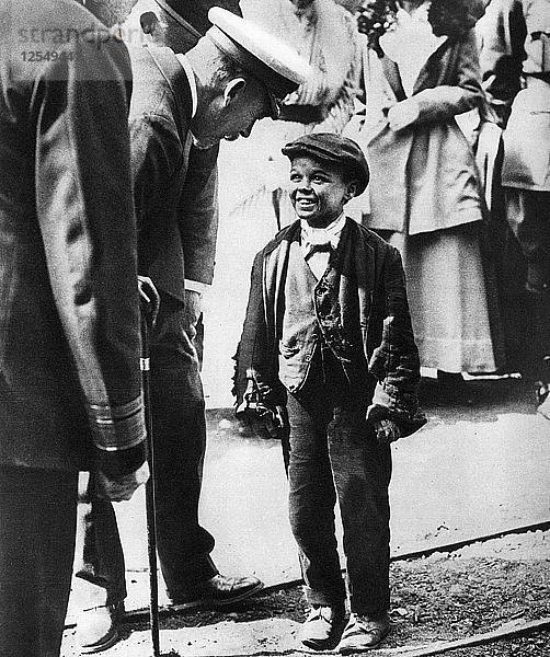 Der königliche Besuch in Sunderland  1918  (1935). Künstler: Unbekannt