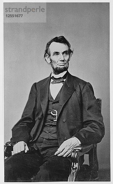 Abraham Lincoln  16. Präsident der Vereinigten Staaten  1860er Jahre. Künstler: Unbekannt