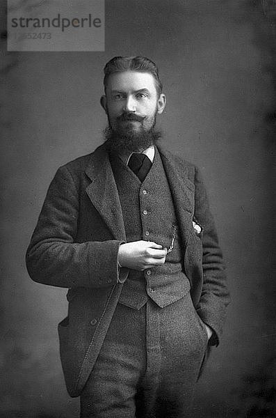 George Bernard Shaw (1856-1950) Irischer Dramatiker  Kritiker und Fabian  1893 Künstler: W&D Downey