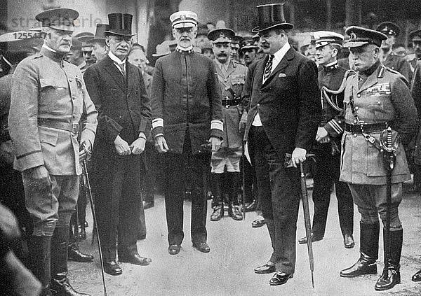 General Pershing bei der Ankunft in Liverpool  8. Juni 1917  (um 1920). Künstler: Unbekannt