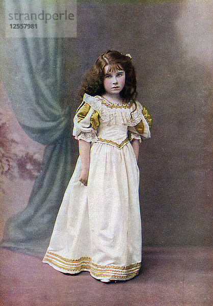 Lady Elizabeth Bowes-Lyon  im Alter von sechs Jahren  1906-1907 (1923). Künstler: Unbekannt