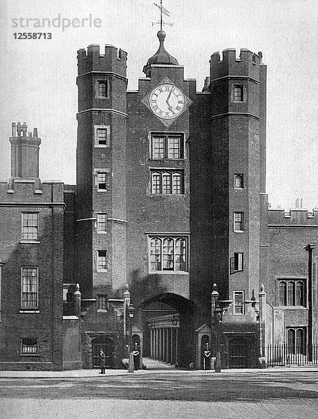 Torhaus des St. Jamess Palace  London  1924-1926. Künstler: Unbekannt