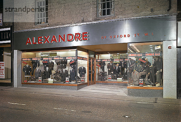Alexandre of Oxford Street  Fassade eines Herrenbekleidungsgeschäfts  Mexborough  South Yorkshire  1963. Künstler: Michael Walters