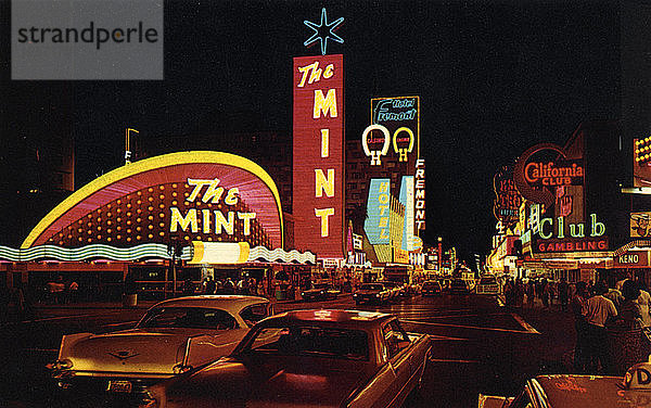 Fremont Street bei Nacht  Las Vegas  Nevada  USA  1968. Künstler: Unbekannt
