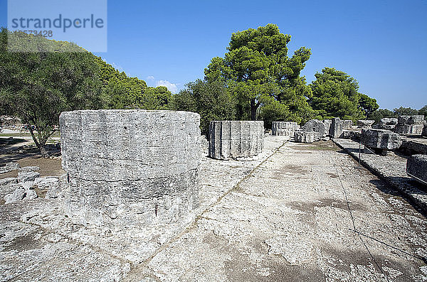 Der Tempel des Zeus in Olympia  Griechenland. Künstler: Samuel Magal