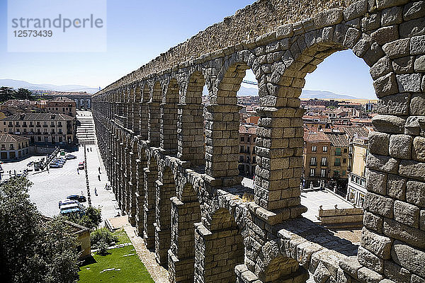 Das Aquädukt von Segovia (Acueducto de Segovia)  Segovia  Spanien  2007. Künstler: Samuel Magal