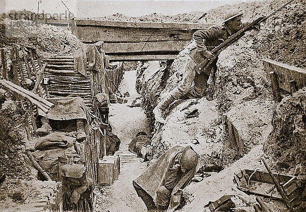 Blick auf einen britischen Schützengraben  Ovillers  Frankreich  Erster Weltkrieg  1916. Künstler: Unbekannt