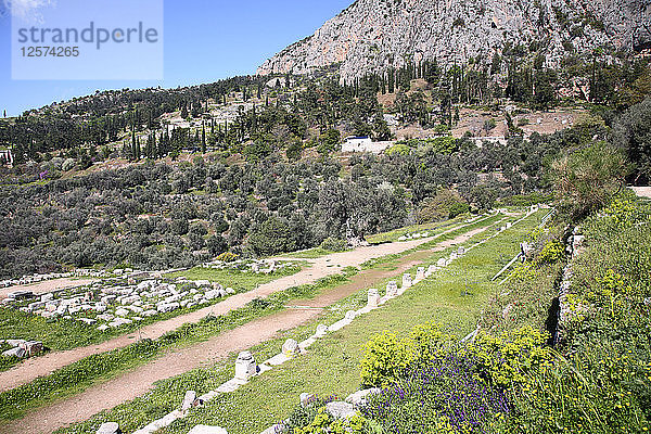 Die Turnhalle in Delphi  Griechenland. Künstler: Samuel Magal