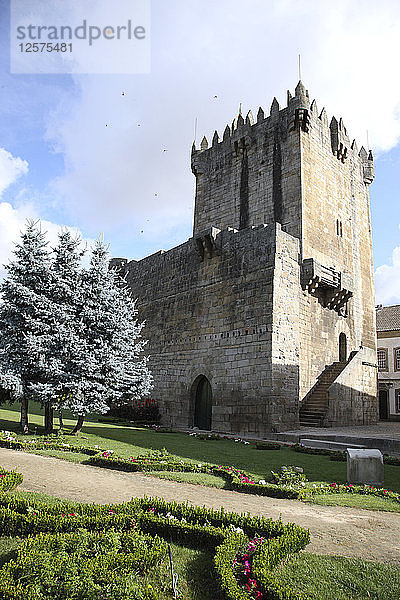 Schloss  Chaves  Portugal  2009. Künstler: Samuel Magal