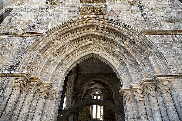 Das Kloster von Santa Clara-a-Velha  Coimbra  Portugal  2009. Künstler: Samuel Magal