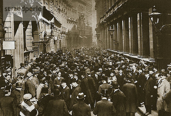 In der Throgmorton Street neben der Nordwand der Londoner Börse  20. Jahrhundert. Künstler: Unbekannt