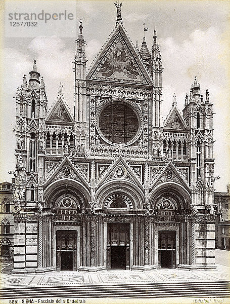 Fassade des Doms von Siena  Italien  Ende des 19. oder Anfang des 20. Jahrhunderts. Künstler: Unbekannt