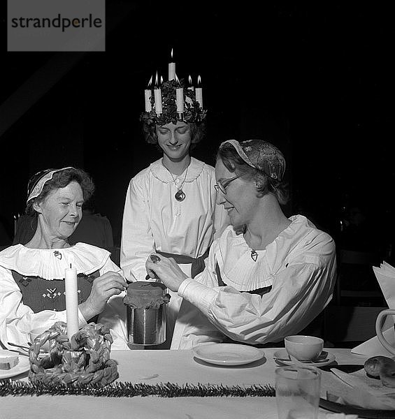 Feierlichkeiten zum Luciatag  Schweden  1960. Künstler: Torkel Lindeberg