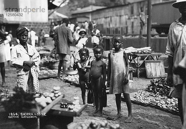 Kinder  Sierra Leone  20. Jahrhundert. Künstler: Unbekannt