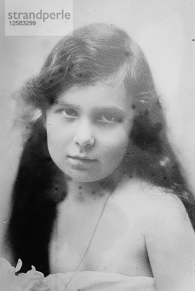 Großfürstin Maria Kirillowna von Russland als Kind  1910er Jahre. Künstler: Anon