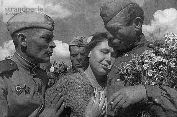 Tag des Sieges  Zweiter Weltkrieg  UdSSR  1945. Künstler: Anon