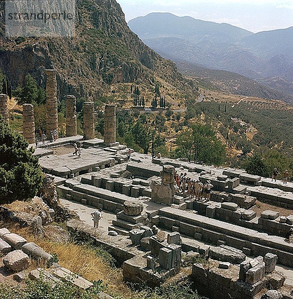 Apollon-Tempel in Delphi  6. Jahrhundert v. Chr. Künstler: Unbekannt