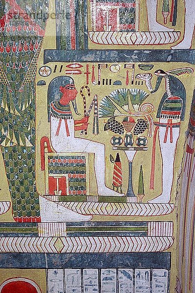 Detail der Innenseite eines ägyptischen Mumienkastens  der die Götter der Unterwelt zeigt. Künstler: Unbekannt