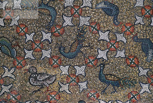 Dachmosaik mit Pfauen und anderen Vögeln  6. Jahrhundert. Künstler: Unbekannt