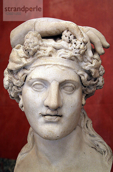 Kopf des Dionysos  Gott des Weines und Schutzpatron der Weinherstellung. Künstler: Unbekannt