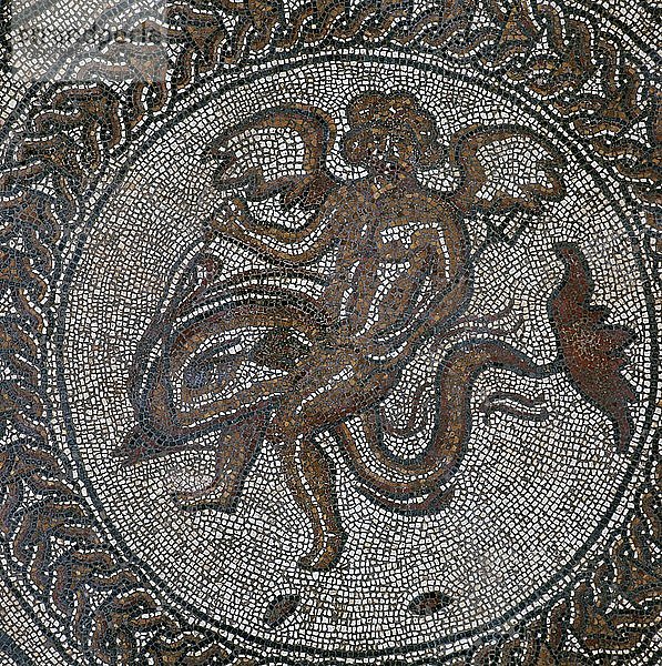 Detail eines römischen Bodenmosaiks  das Amor auf einem Delphin zeigt  1. Jahrhundert. Künstler: Unbekannt