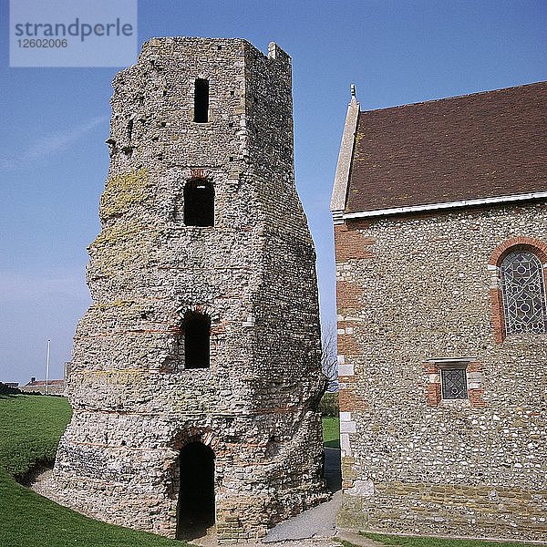 Ein römischer Leuchtturm in Dover  1. Jahrhundert. Künstler: Unbekannt